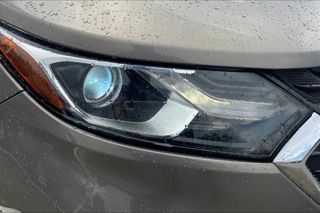 used 2018 Chevrolet Equinox car, priced at $7,881