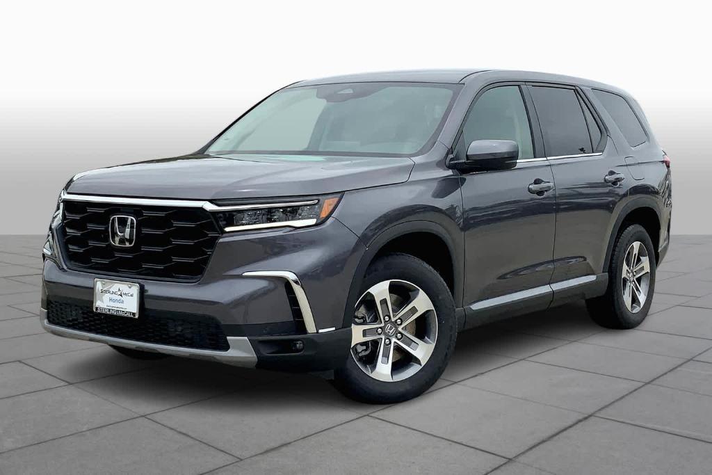 new 2025 Honda Pilot car, priced at $44,895