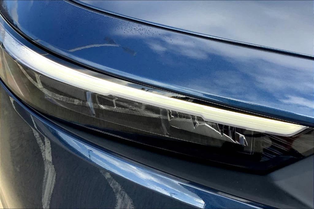 new 2025 Honda Accord car, priced at $30,424