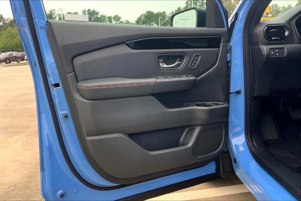 new 2025 Honda Pilot car, priced at $48,364