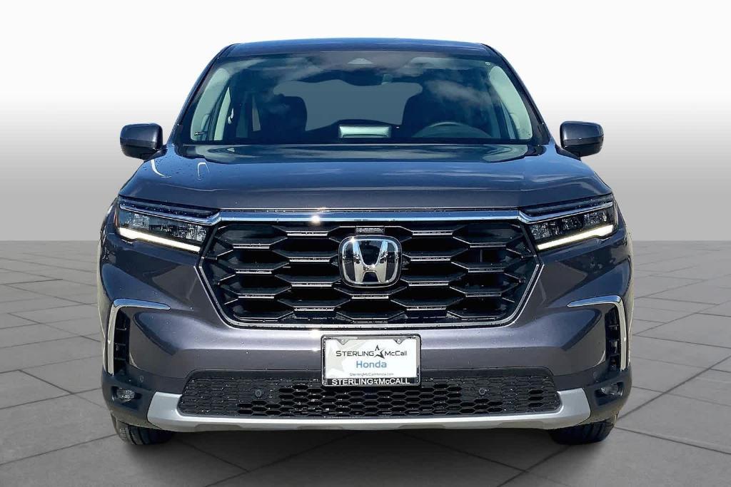 new 2025 Honda Pilot car, priced at $45,625