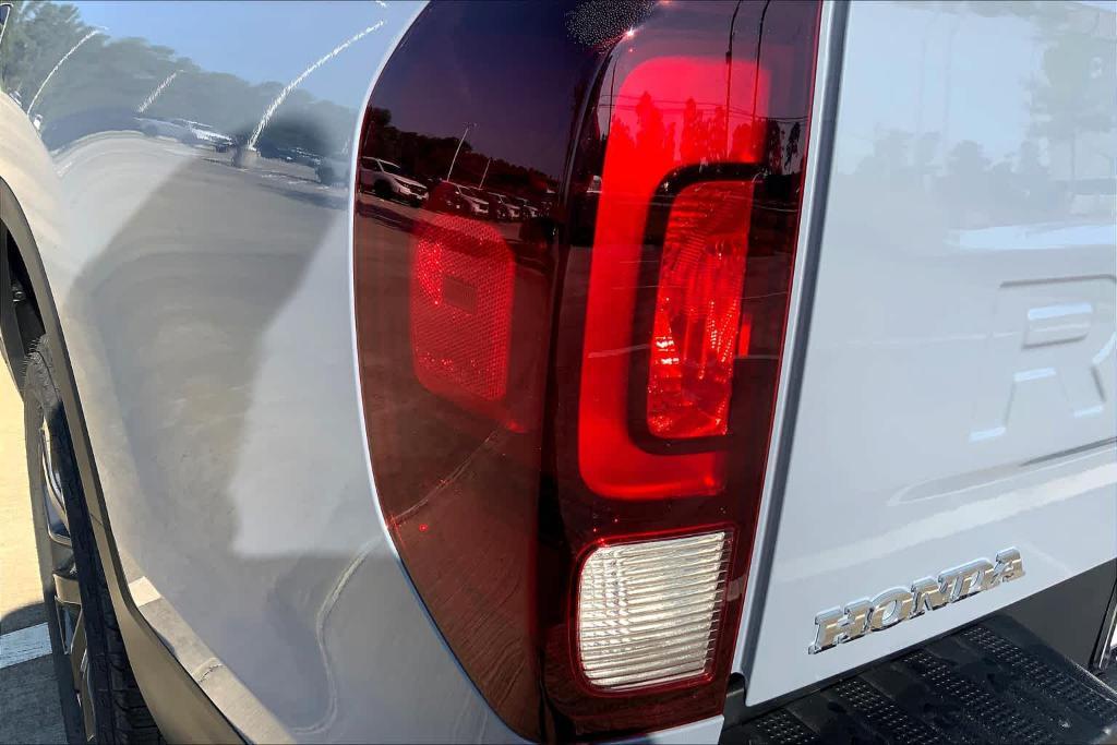 new 2025 Honda Ridgeline car, priced at $40,235