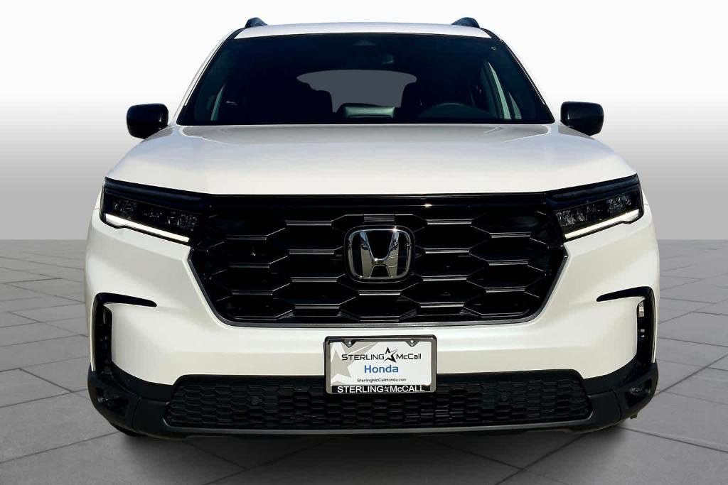 new 2025 Honda Pilot car, priced at $40,283