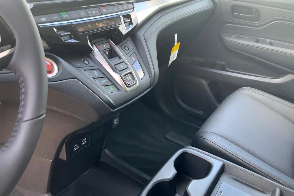 new 2025 Honda Odyssey car, priced at $41,630