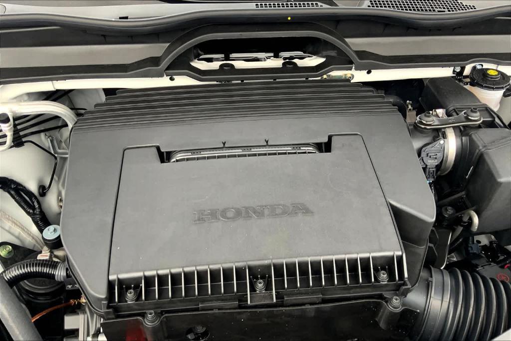 new 2025 Honda Pilot car, priced at $42,550