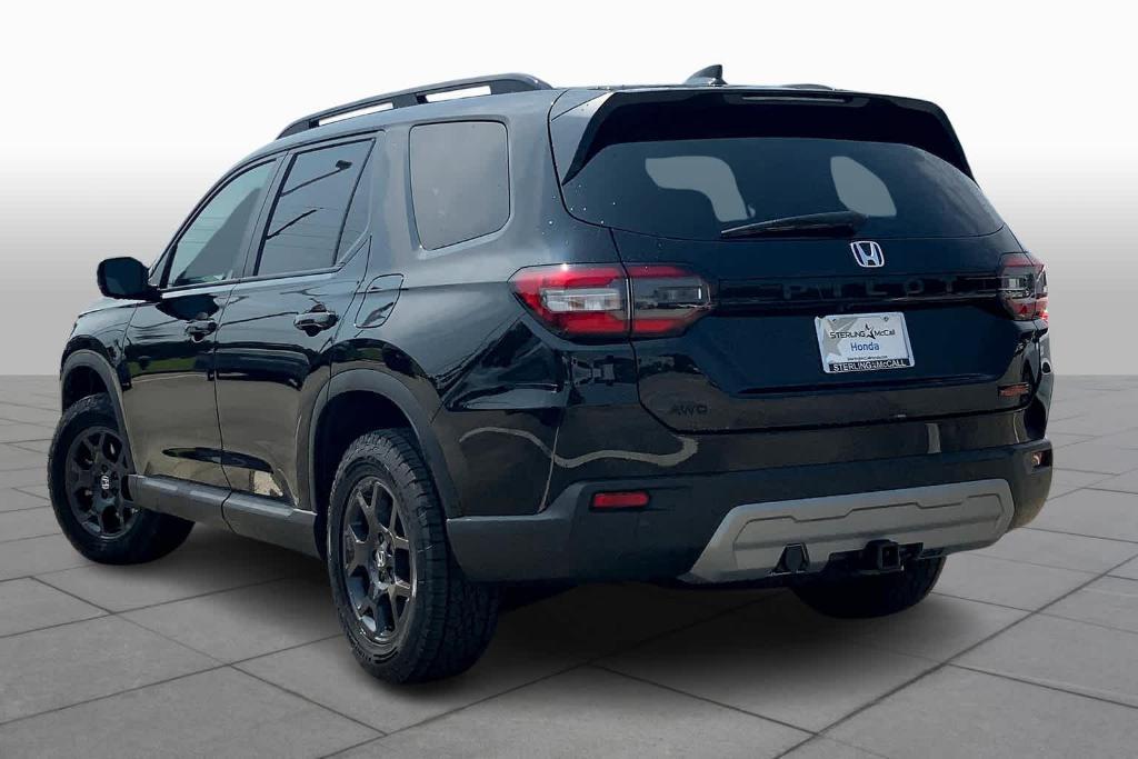 new 2025 Honda Pilot car, priced at $50,795