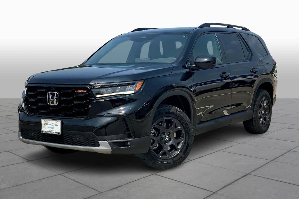 new 2025 Honda Pilot car, priced at $50,795