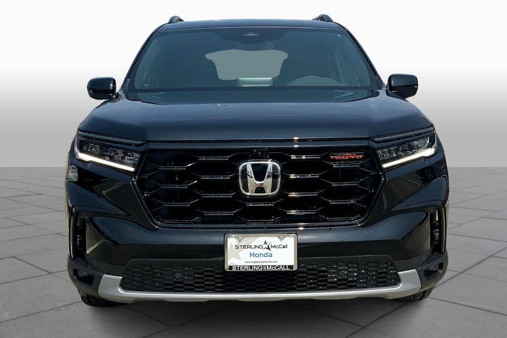 new 2025 Honda Pilot car, priced at $50,795