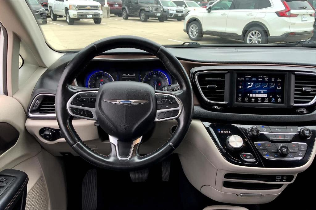 used 2019 Chrysler Pacifica car, priced at $18,591