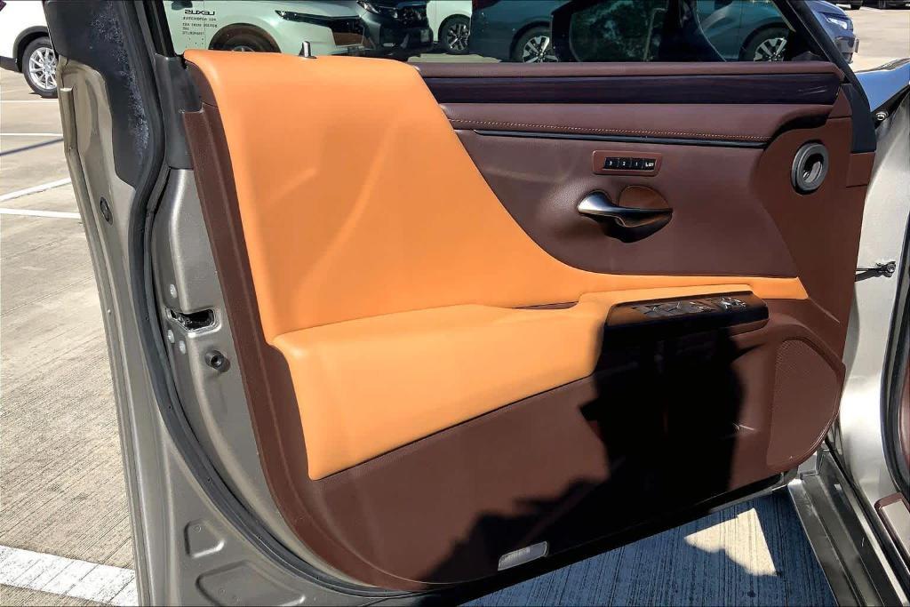 used 2020 Lexus ES 350 car, priced at $23,491