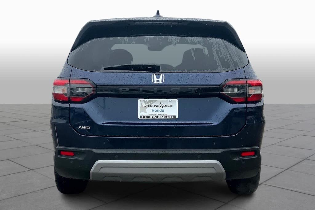 new 2025 Honda Pilot car, priced at $45,625