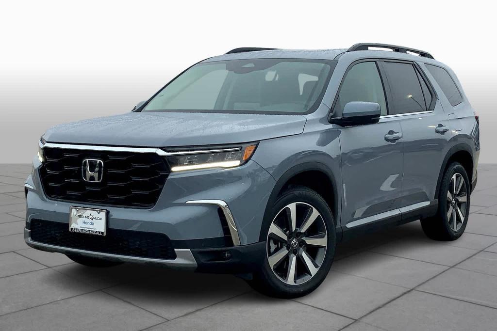 new 2025 Honda Pilot car, priced at $46,726