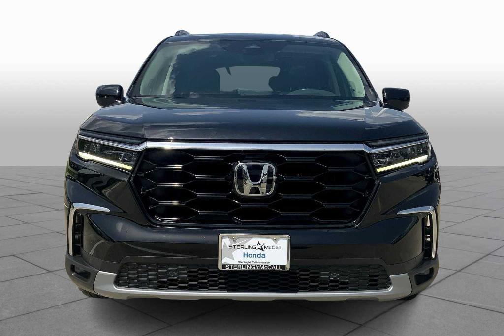 used 2023 Honda Pilot car, priced at $37,421