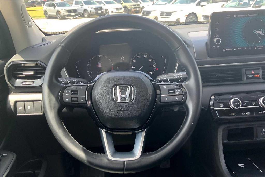 used 2023 Honda Pilot car, priced at $37,421