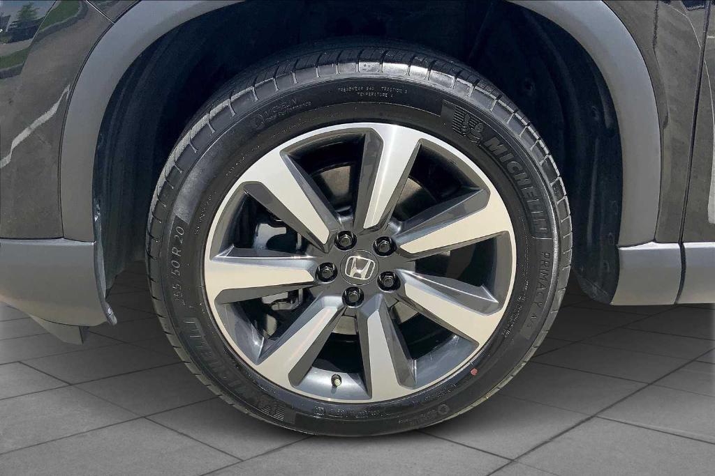 used 2023 Honda Pilot car, priced at $37,421
