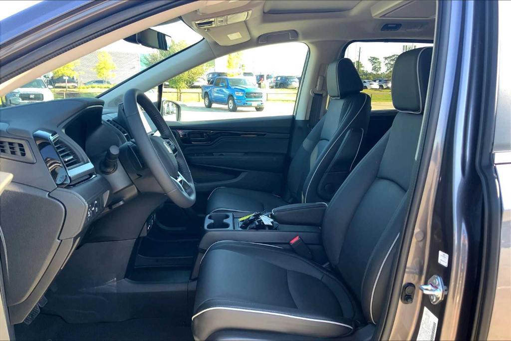new 2026 Honda Odyssey car, priced at $45,483