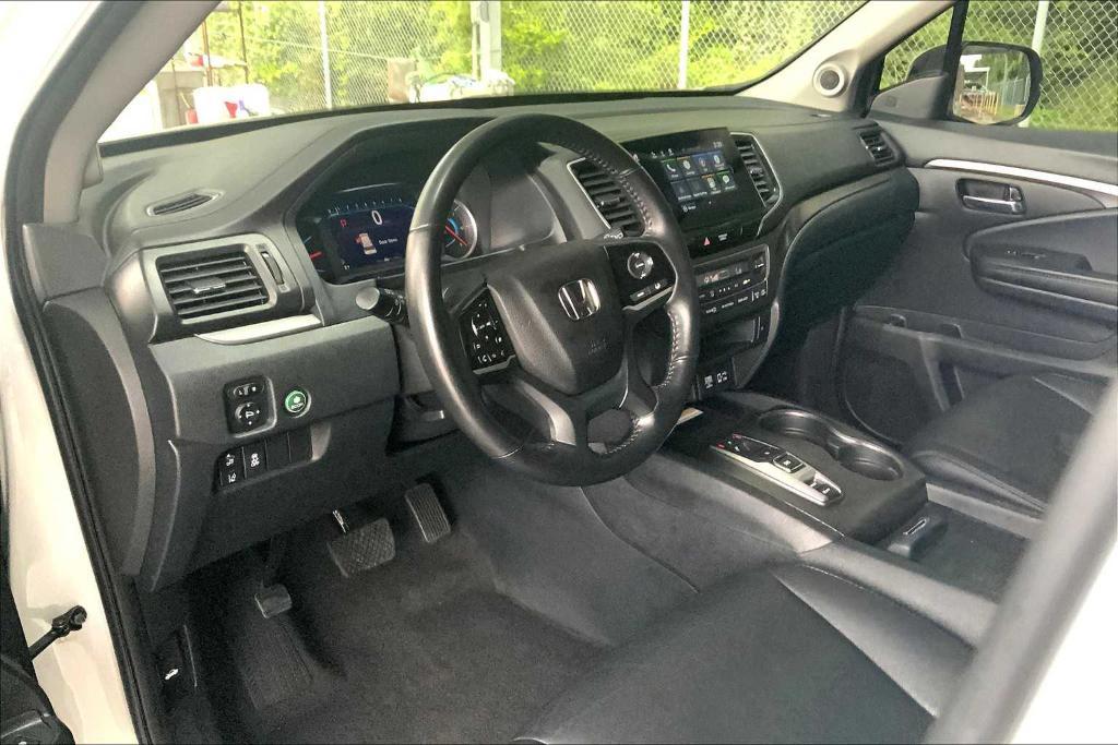 used 2022 Honda Pilot car, priced at $31,491