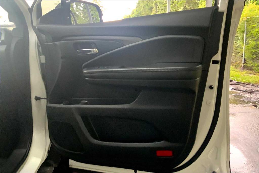 used 2022 Honda Pilot car, priced at $31,491