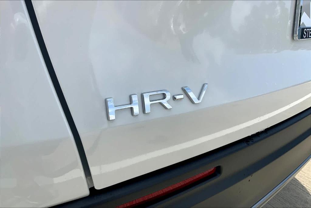 new 2025 Honda HR-V car, priced at $29,305