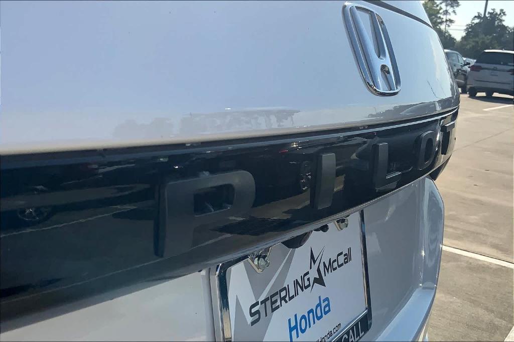 used 2025 Honda Pilot car, priced at $39,841