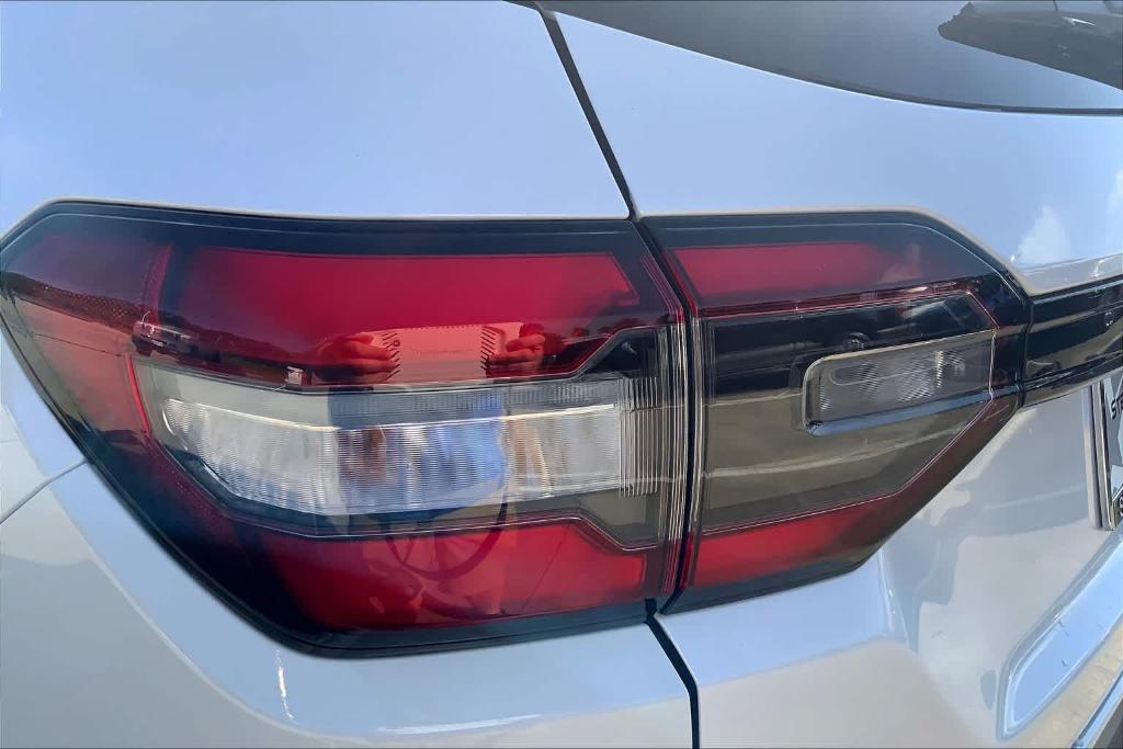 used 2025 Honda Pilot car, priced at $39,841
