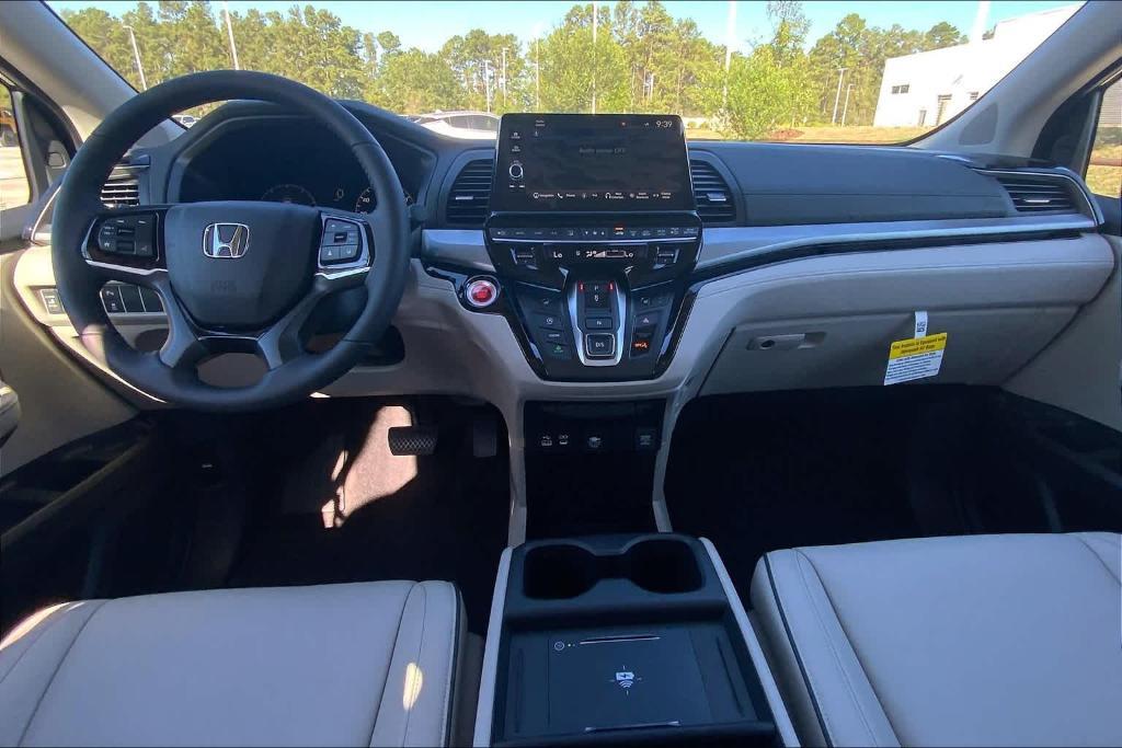 new 2025 Honda Odyssey car, priced at $48,005