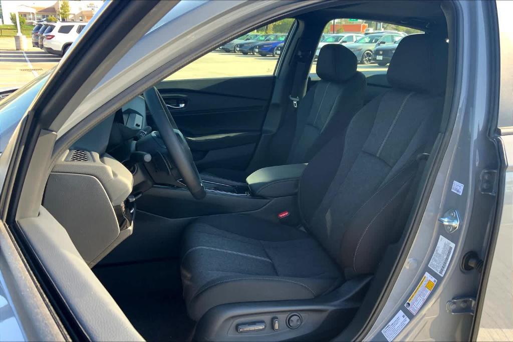 new 2025 Honda Accord Hybrid car, priced at $33,805