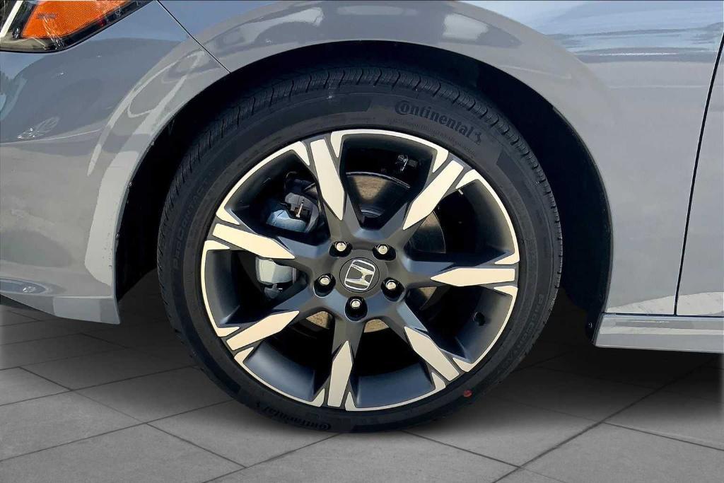 new 2026 Honda Civic Hybrid car, priced at $32,072