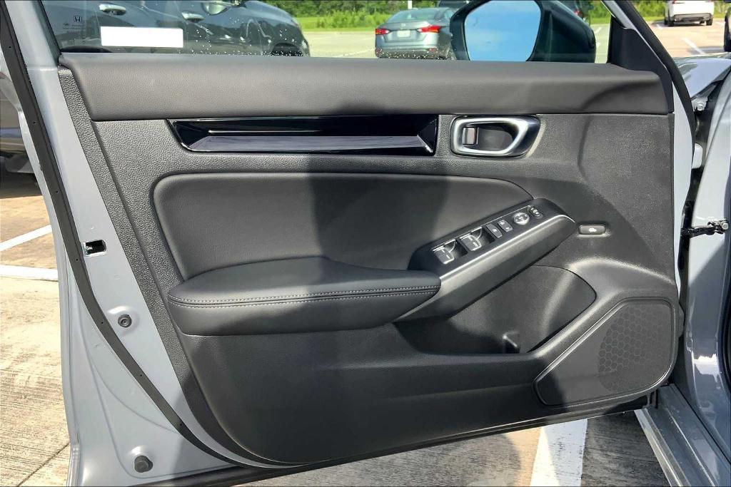 new 2026 Honda Civic Hybrid car, priced at $32,072