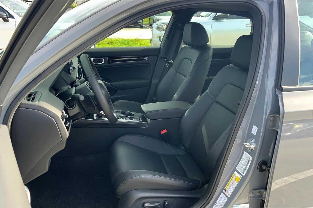 new 2026 Honda Civic Hybrid car, priced at $32,072