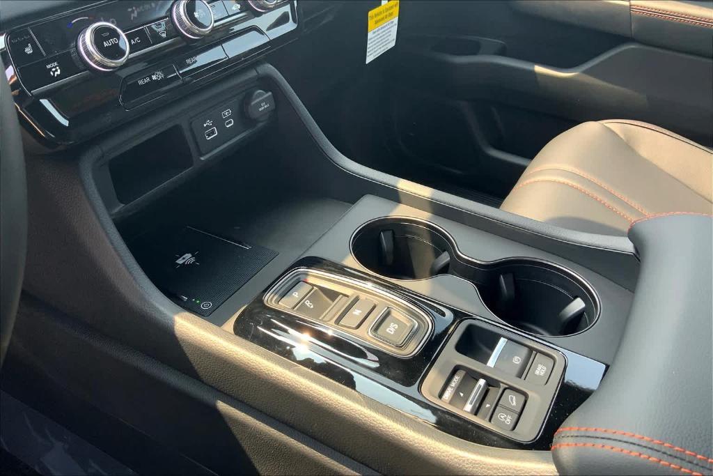 new 2025 Honda Pilot car, priced at $47,983