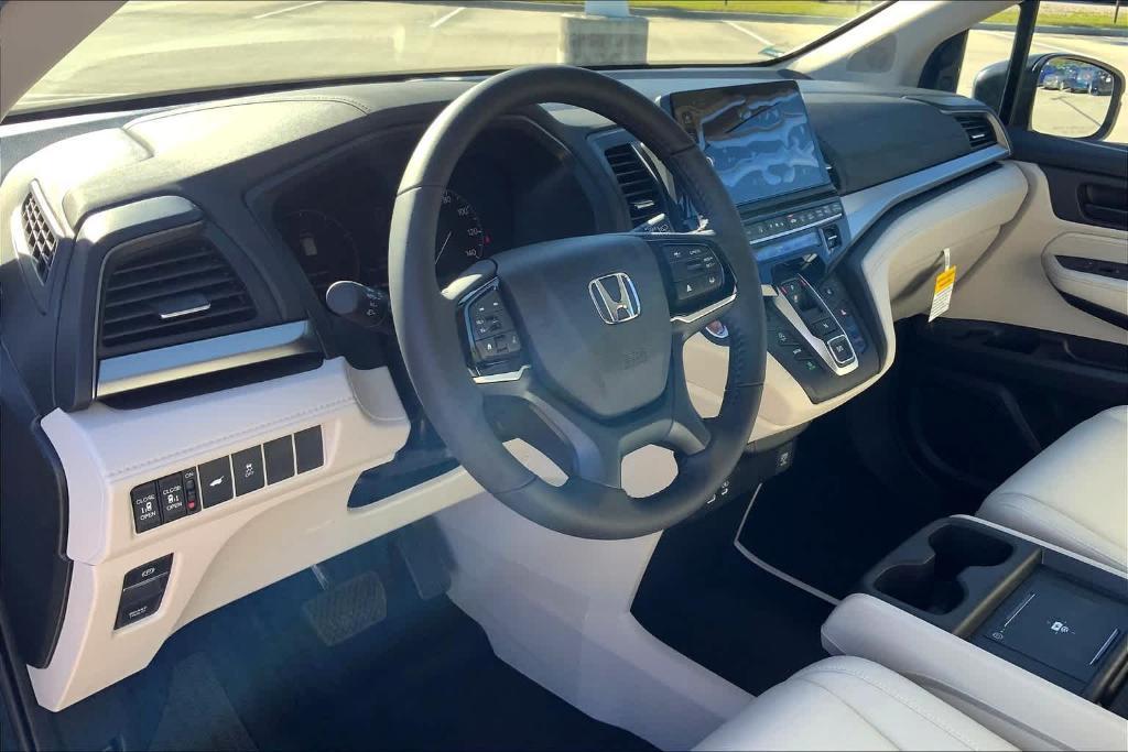 new 2025 Honda Odyssey car, priced at $40,866