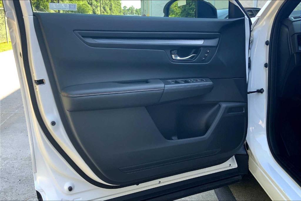 new 2026 Honda CR-V Hybrid car, priced at $38,743