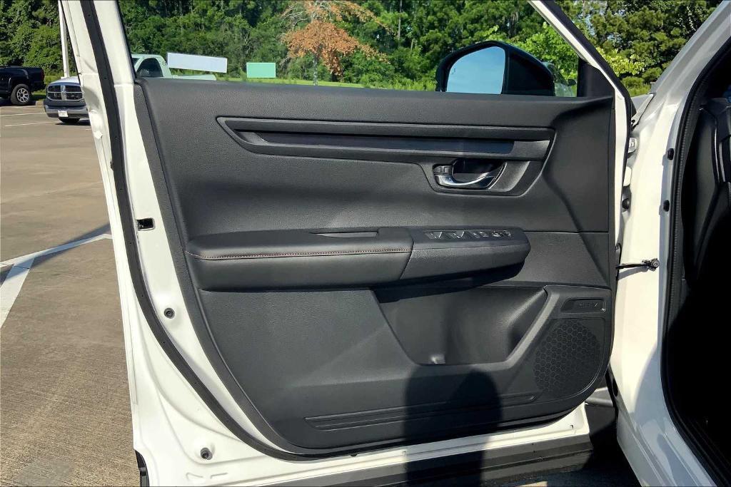 new 2026 Honda CR-V Hybrid car, priced at $37,480