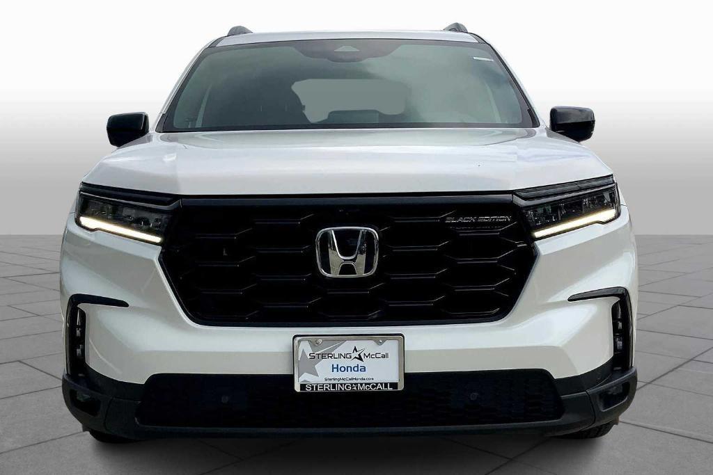 new 2025 Honda Pilot car, priced at $54,714