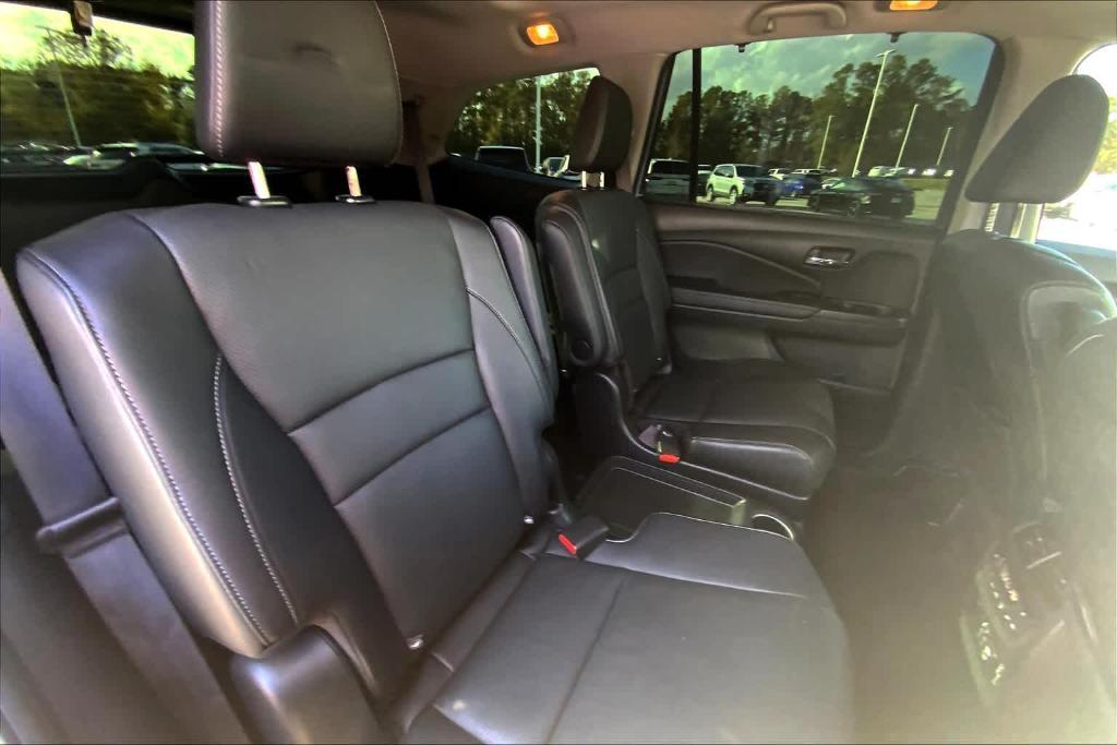 used 2022 Honda Pilot car, priced at $33,941