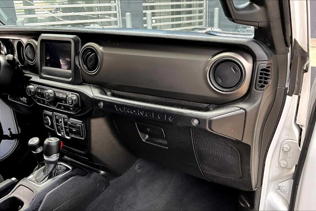 used 2022 Jeep Wrangler Unlimited car, priced at $27,991