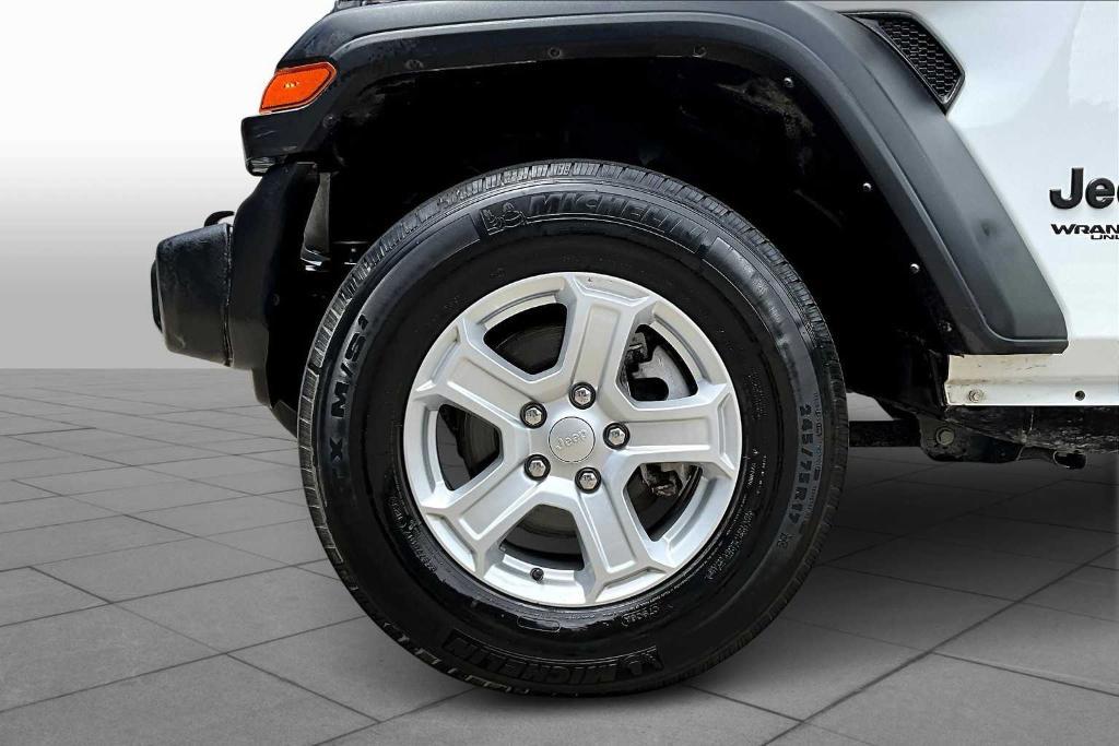 used 2022 Jeep Wrangler Unlimited car, priced at $27,991