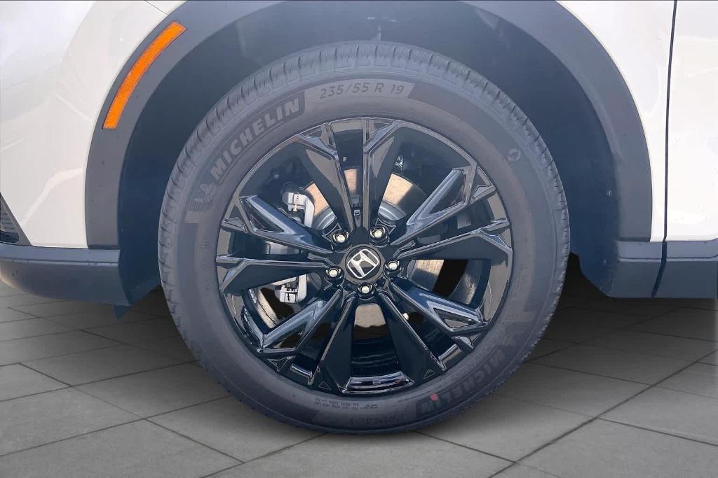 new 2025 Honda CR-V Hybrid car, priced at $40,118