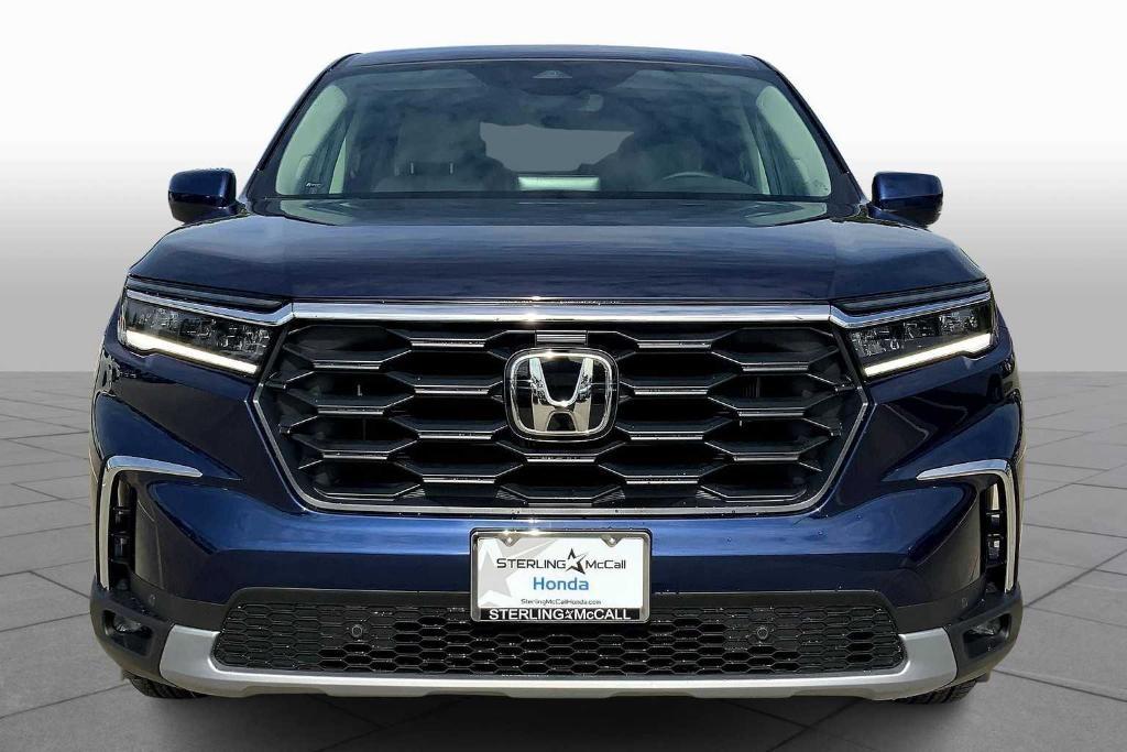 new 2025 Honda Pilot car, priced at $44,950