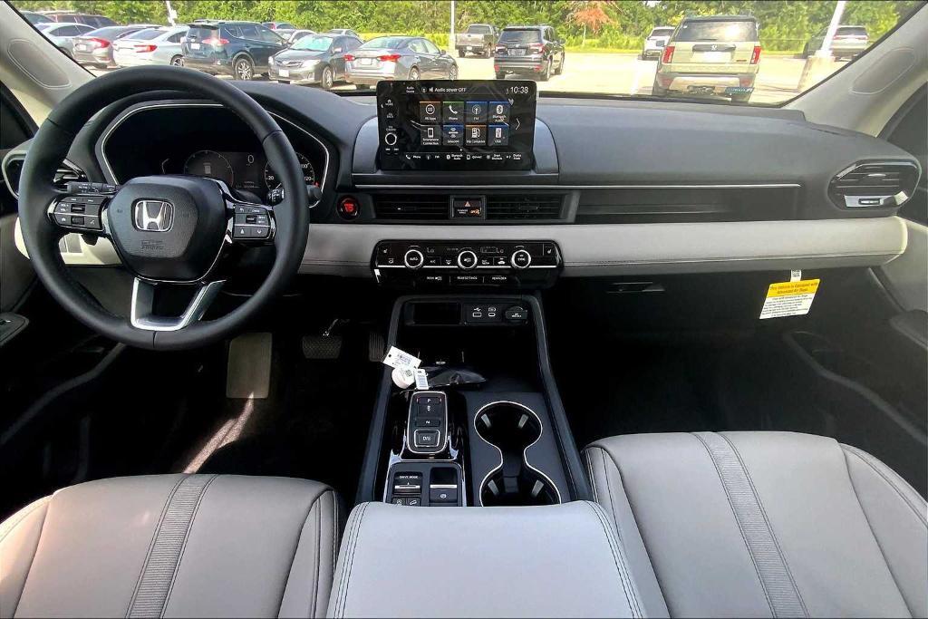 new 2025 Honda Pilot car, priced at $44,950