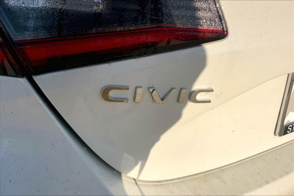 new 2025 Honda Civic Hybrid car, priced at $30,221