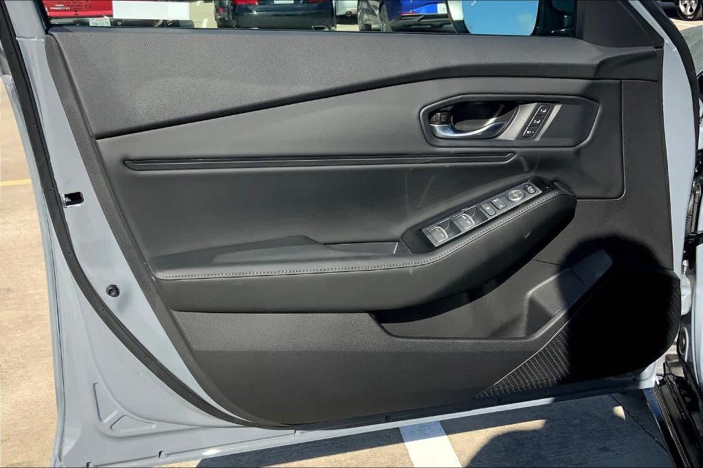 new 2025 Honda Accord Hybrid car, priced at $38,202
