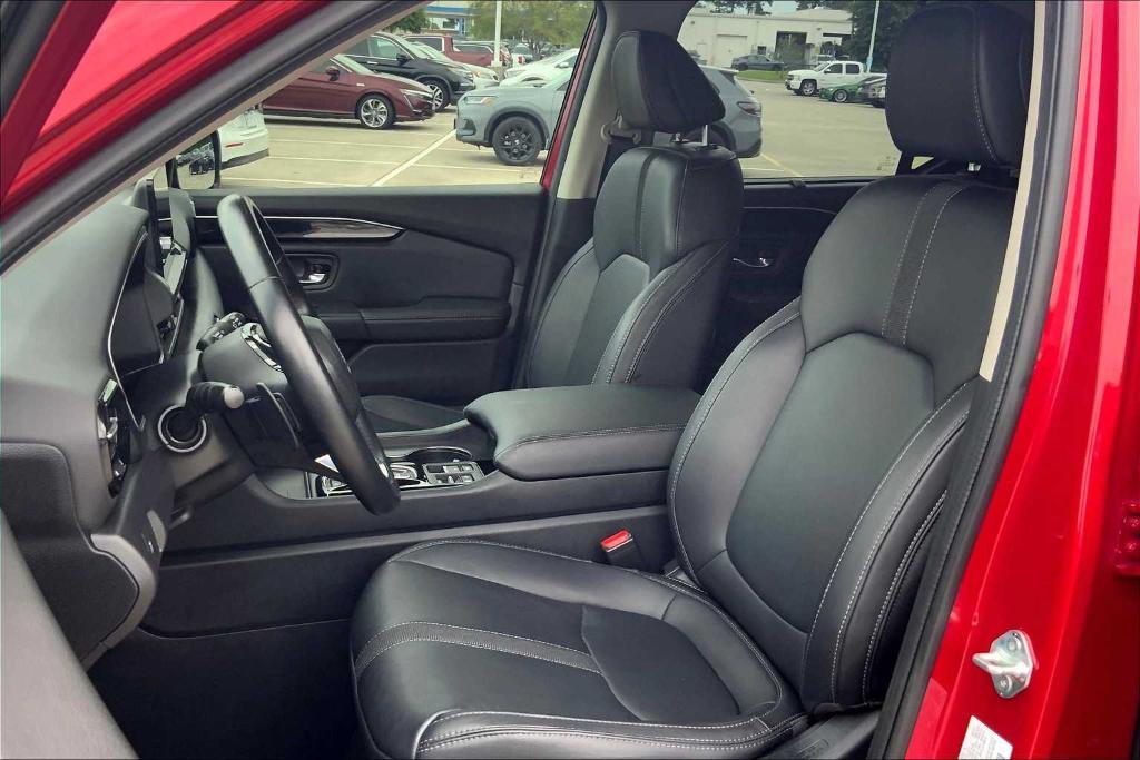 used 2024 Honda Pilot car, priced at $37,991