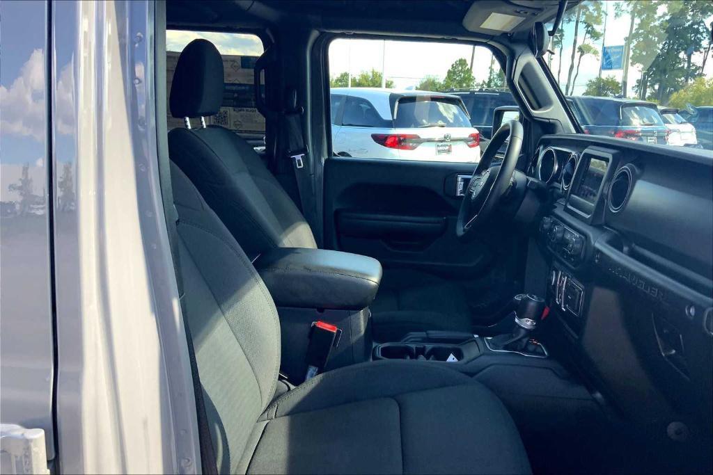used 2021 Jeep Wrangler Unlimited car, priced at $26,491
