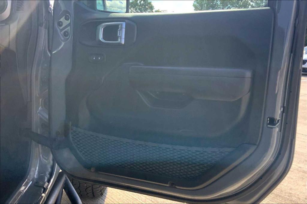 used 2021 Jeep Wrangler Unlimited car, priced at $26,491