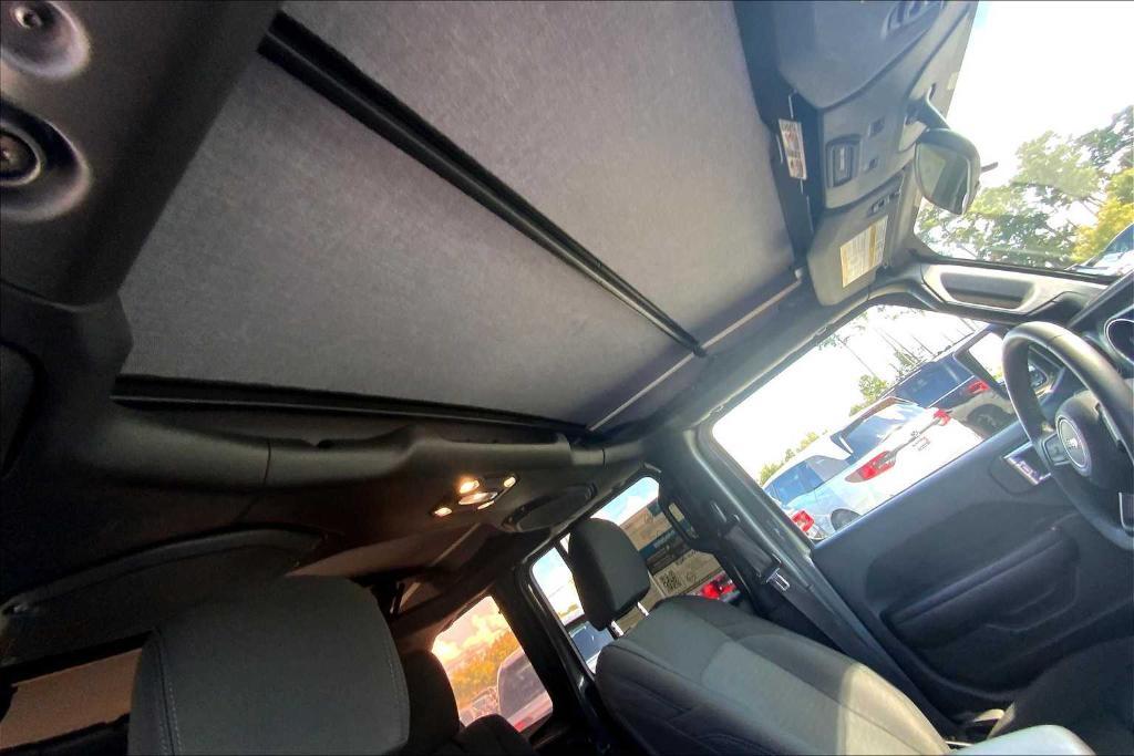 used 2021 Jeep Wrangler Unlimited car, priced at $26,491
