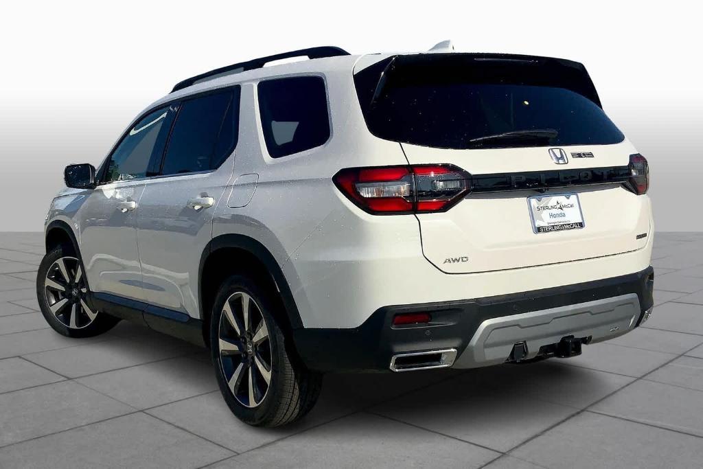 new 2025 Honda Pilot car, priced at $47,808