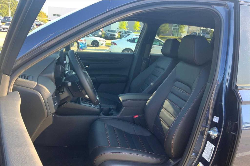 new 2026 Honda CR-V Hybrid car, priced at $38,312