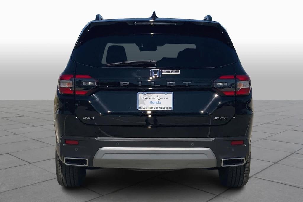 new 2025 Honda Pilot car, priced at $51,328